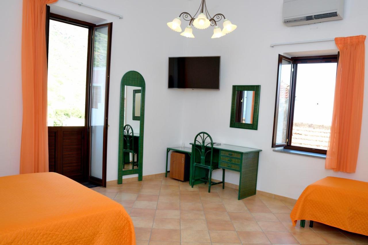 Hotel Principe Di Rinella Leni Εξωτερικό φωτογραφία