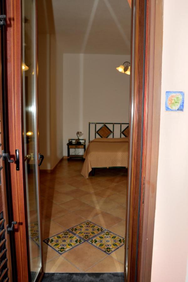 Hotel Principe Di Rinella Leni Εξωτερικό φωτογραφία