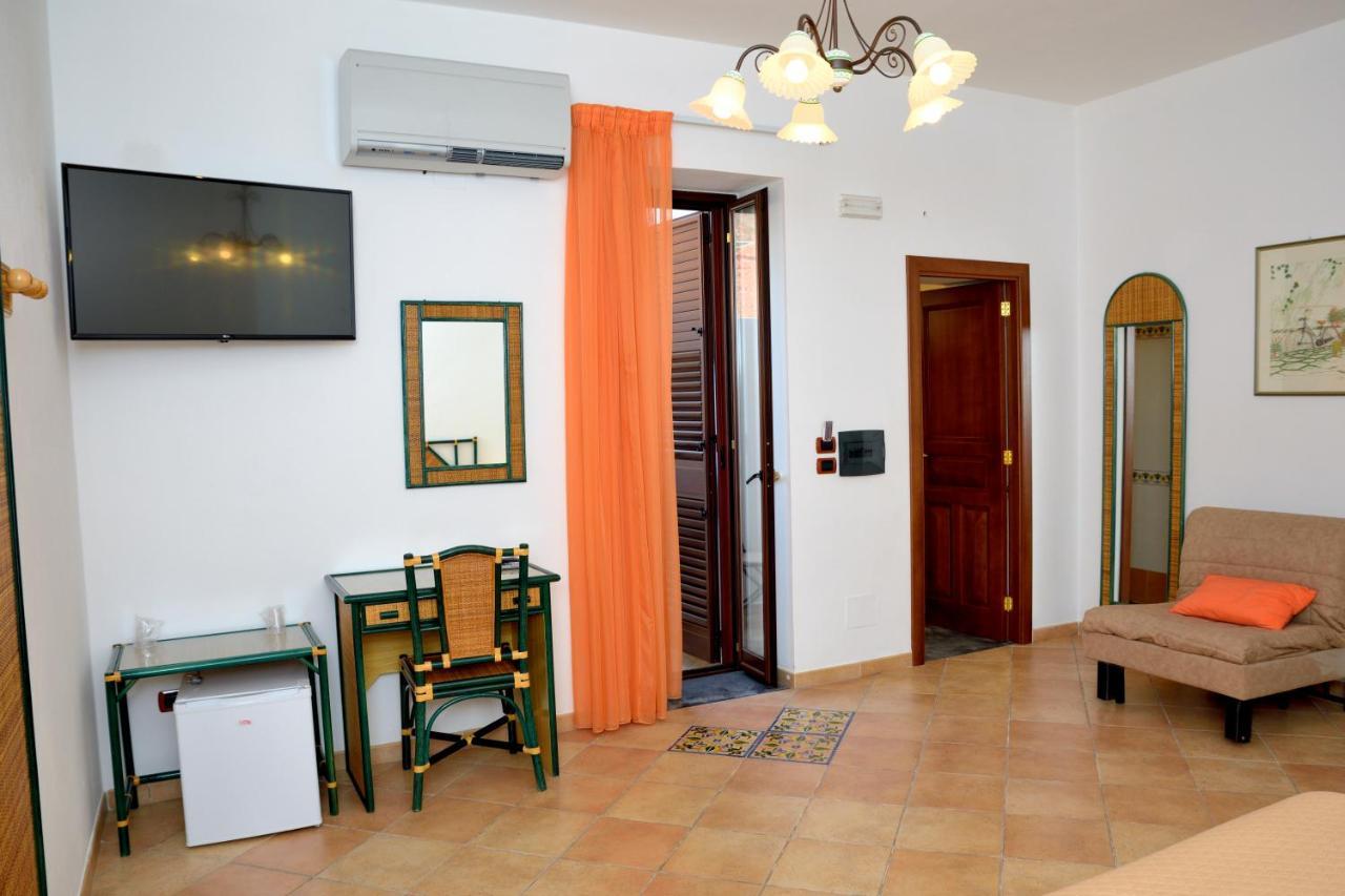 Hotel Principe Di Rinella Leni Εξωτερικό φωτογραφία