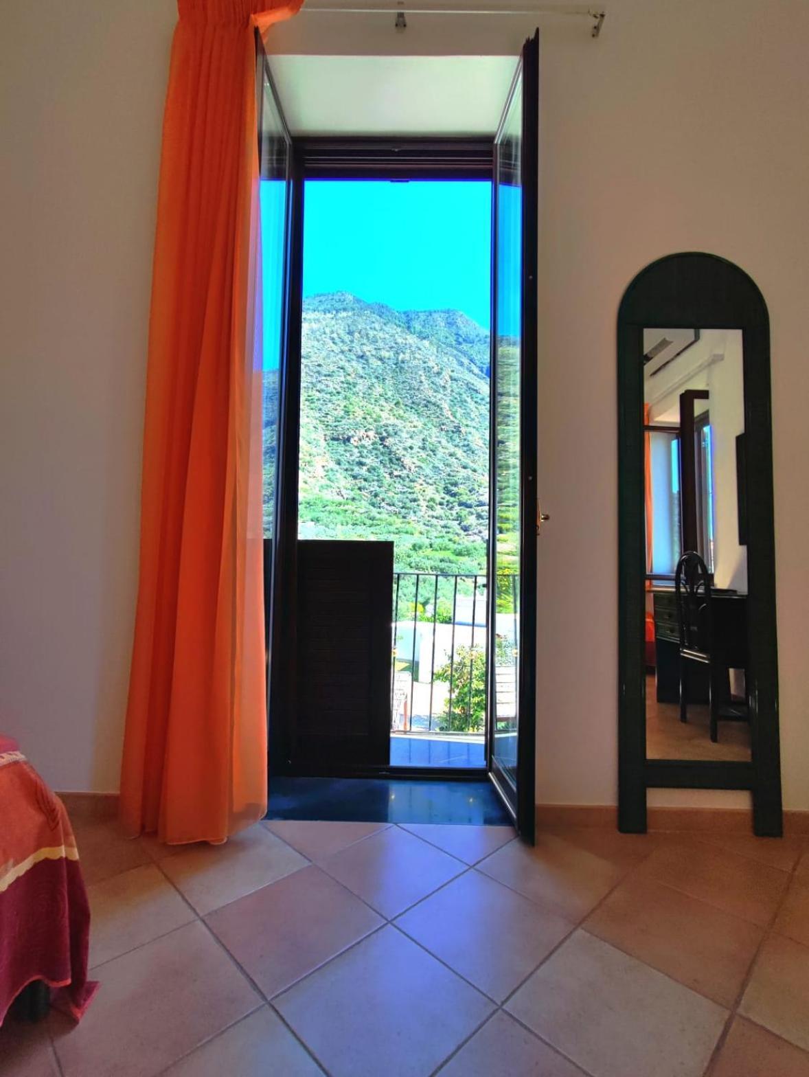 Hotel Principe Di Rinella Leni Εξωτερικό φωτογραφία